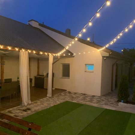 Casa Anastasia-Constanta Delfinariu מראה חיצוני תמונה